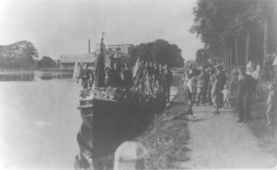 1000026 Afbeelding van de scheepvaartdienst Vreeswijk-Jutphaas-Utrecht in de Doorslag te Jutphaas.